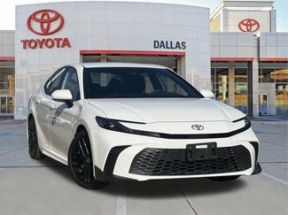 Used 2025 Toyota Camry SE FWD video 1