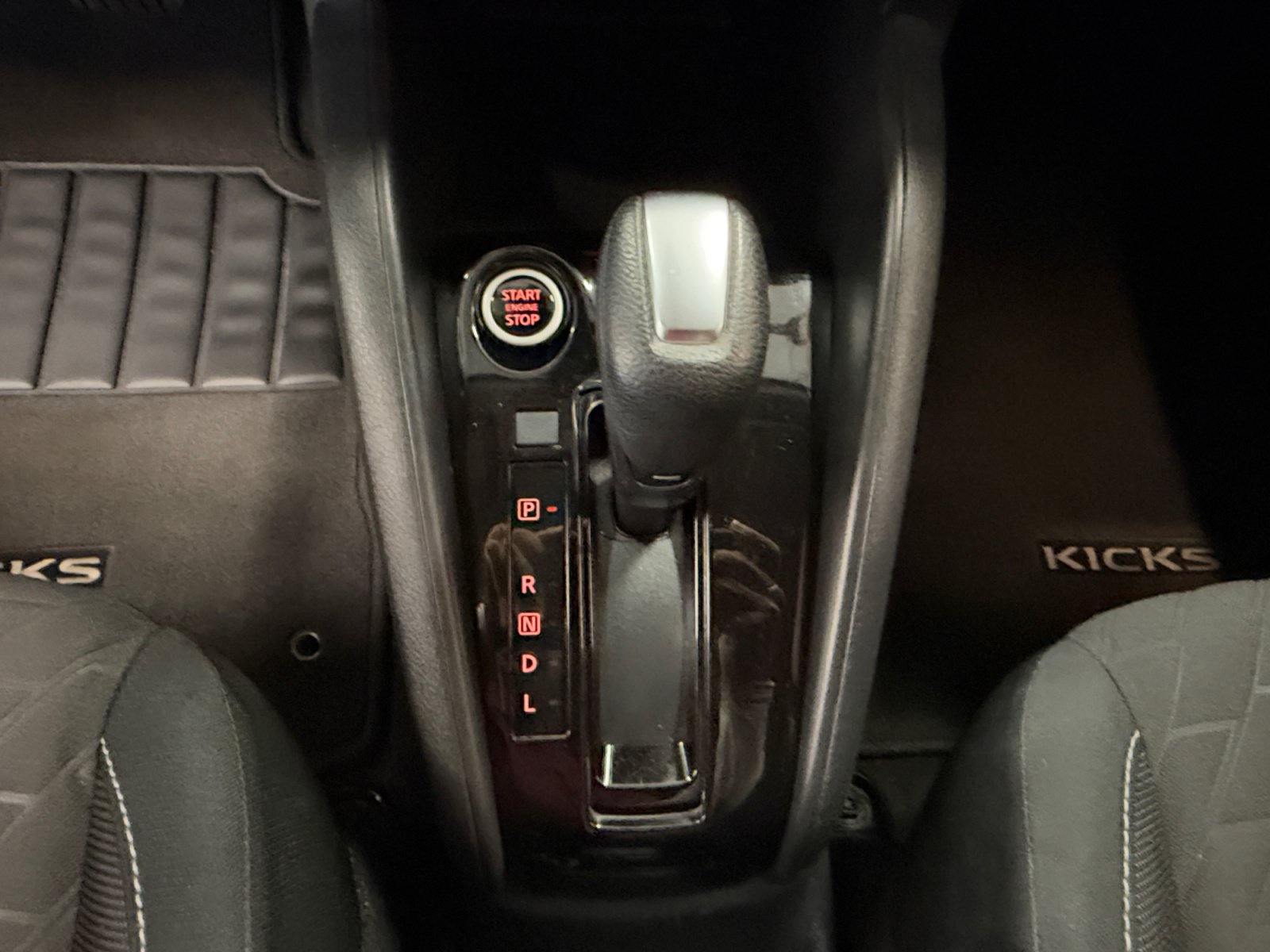 Used 2022 Nissan Kicks S FWD image 22