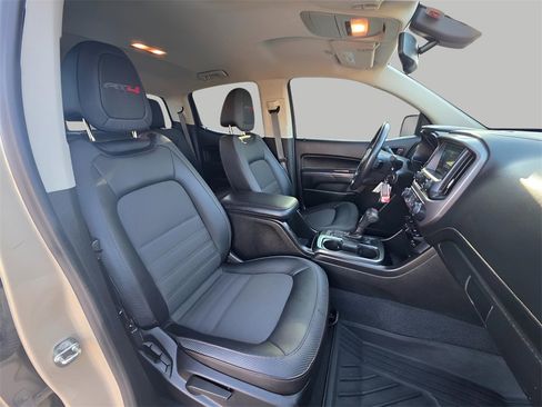 Used 2021 GMC Canyon AT4 w/ Trailering Package image 11