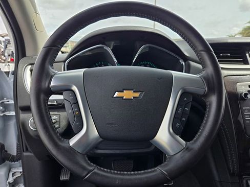 Used 2017 Chevrolet Traverse LT w/ Style and Technology Package FWD image 23