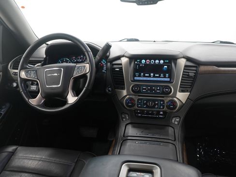 Used 2018 GMC Yukon XL Denali w/ Open Road Package image 18