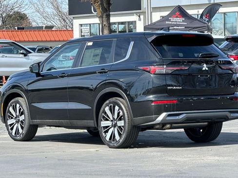 New 2026 Mitsubishi Outlander SE AWD/4WD image 6