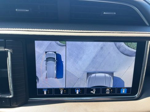 Used 2021 GMC Yukon XL Denali w/ Denali Premium Package image 25