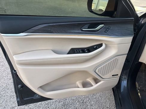 Used 2021 Jeep Grand Cherokee L Limited w/ Trailer Tow Package image 13