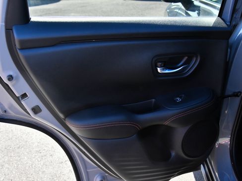 Used 2025 Honda HR-V Sport image 34