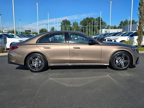 Used 2026 Mercedes-Benz E 350 4MATIC Sedan image 7