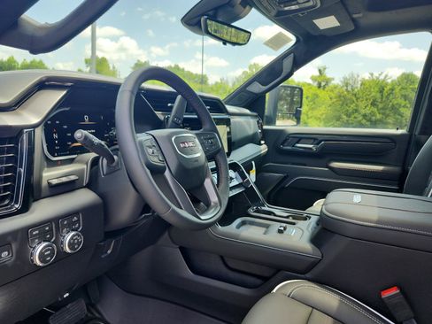 New 2026 GMC Sierra 2500 AT4X AWD/4WD image 15