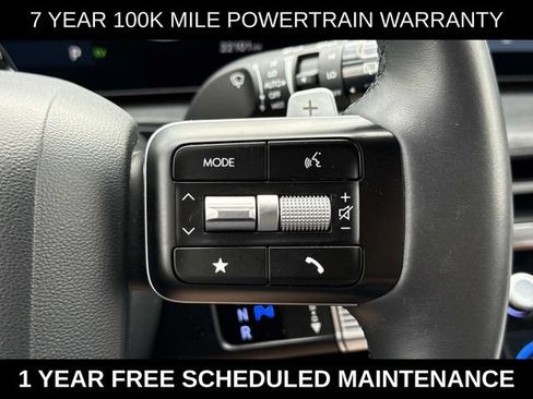 Used 2025 Hyundai Santa Fe Limited AWD/4WD image 23