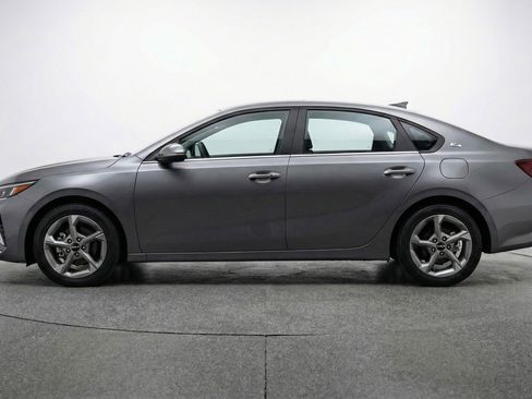 Used 2025 Kia K4 LXS image 5