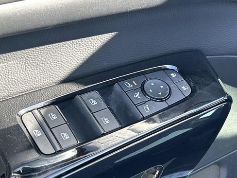 New 2026 Nissan Pathfinder Platinum AWD/4WD image 18