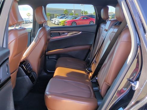 Used 2022 Lincoln Nautilus Reserve image 28