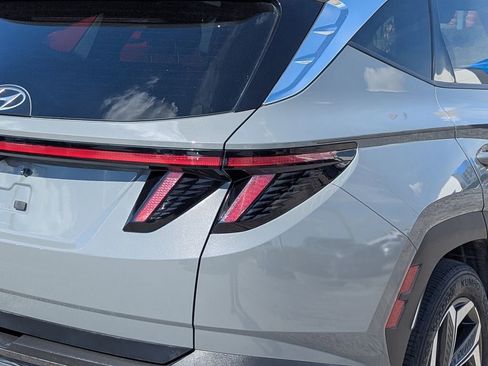 Used 2024 Hyundai Tucson Limited image 7