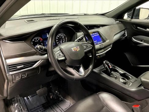 Used 2023 Cadillac XT4 Premium Luxury image 14
