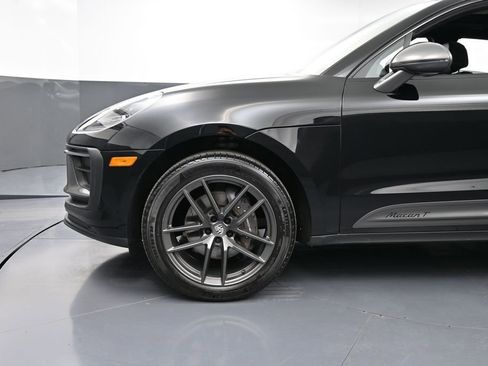 Certified 2023 Porsche Macan Turbo AWD/4WD image 12