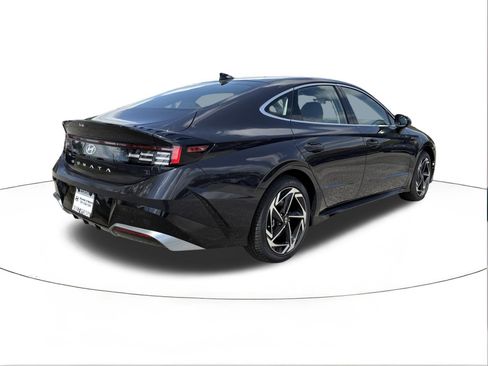 New 2026 Hyundai Sonata SEL image 3