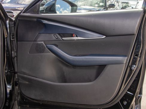 Used 2021 MAZDA CX-30 FWD 2.5 S image 12