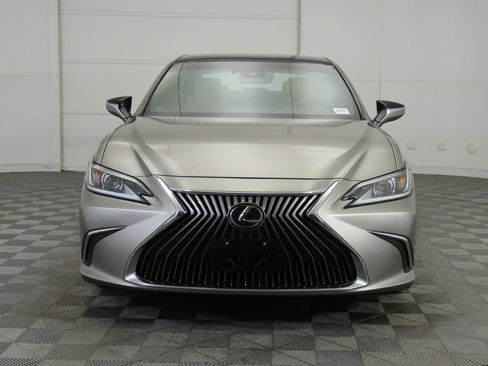 Used 2019 Lexus ES 350 w/ Premium Package image 2