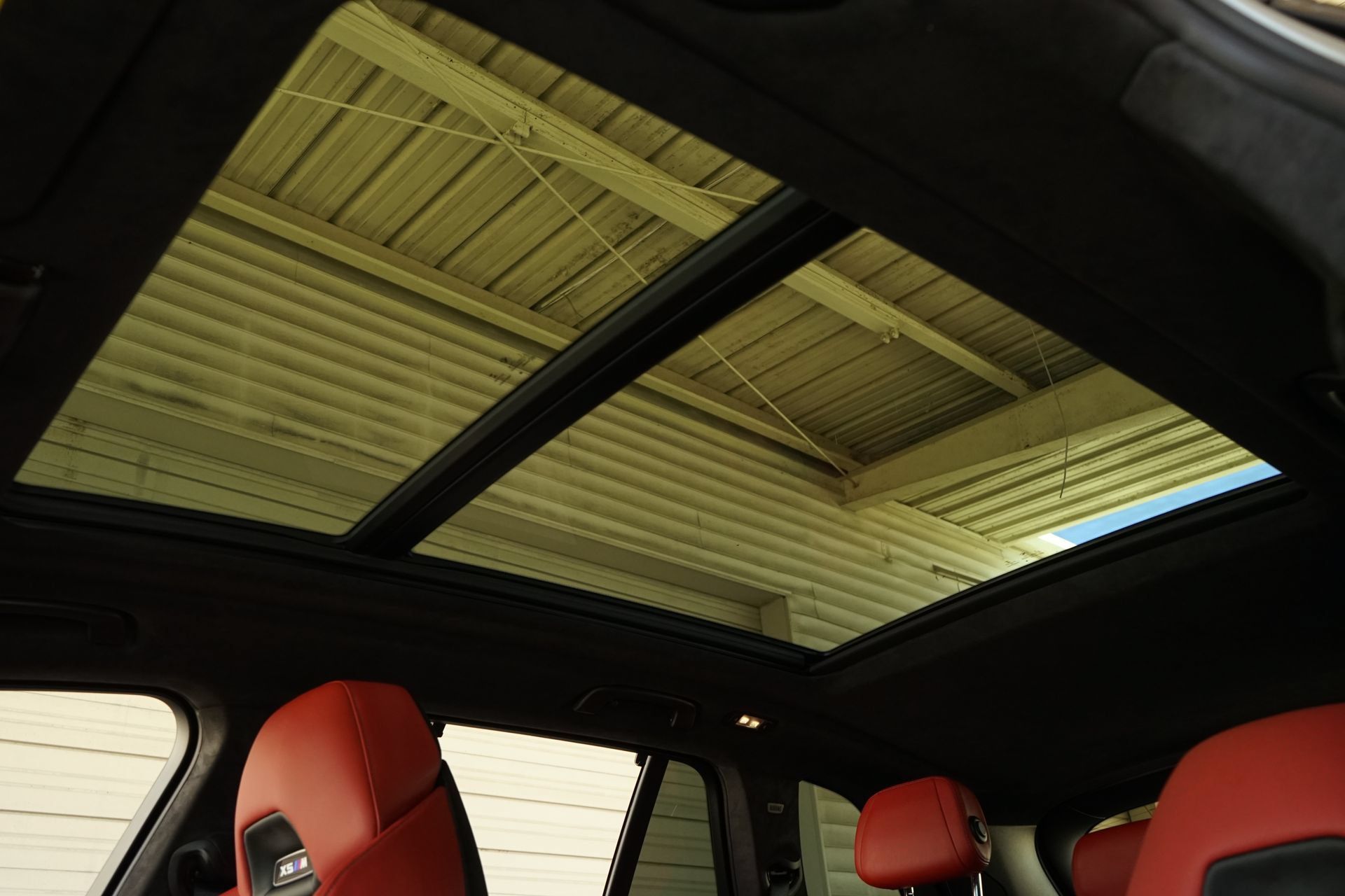 Used 2022 BMW X5 M w/ Executive Package AWD/4WD image 19