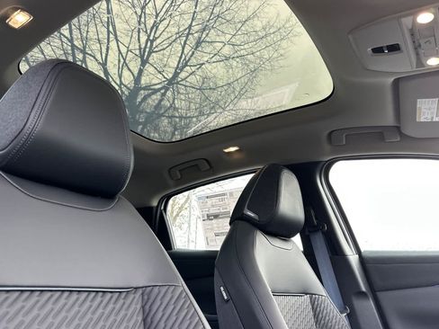New 2026 Nissan Leaf Platinum+ FWD image 17