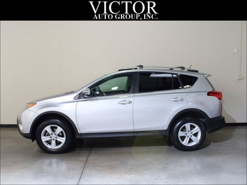 Used 2014 Toyota RAV4 XLE AWD/4WD image 1