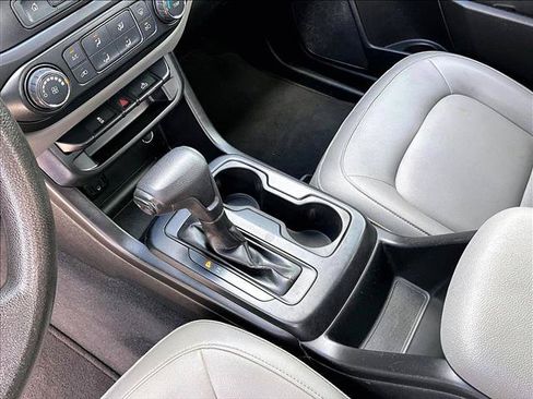 Used 2019 Chevrolet Colorado W/T RWD image 15
