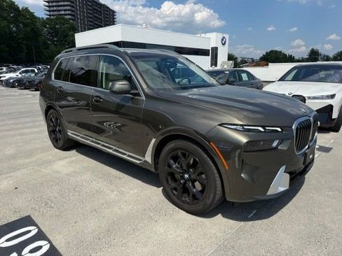 Certified 2024 BMW X7 xDrive40i w/ Executive Package AWD/4WD image 2