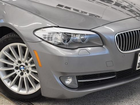 Used 2011 BMW 535i xDrive Sedan AWD/4WD image 32