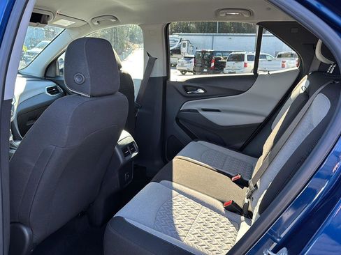 Used 2022 Chevrolet Equinox LT w/ LPO, Floor Liner Package image 9