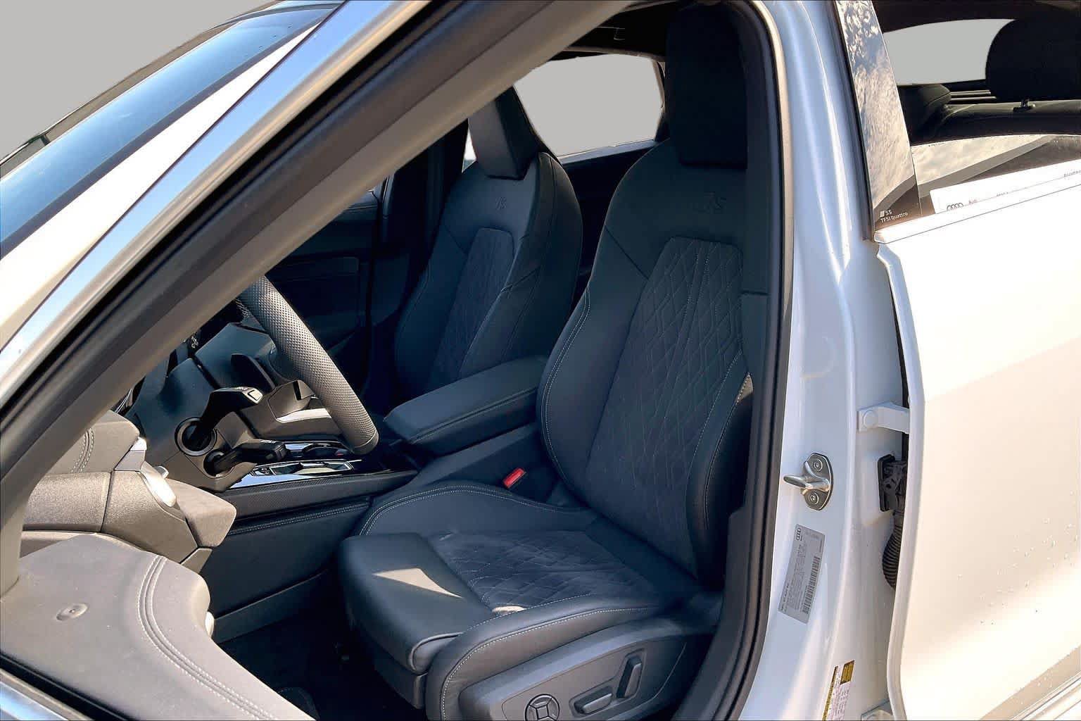 Used 2025 Audi S5 Premium Plus w/ Premium Plus Package AWD/4WD image 8
