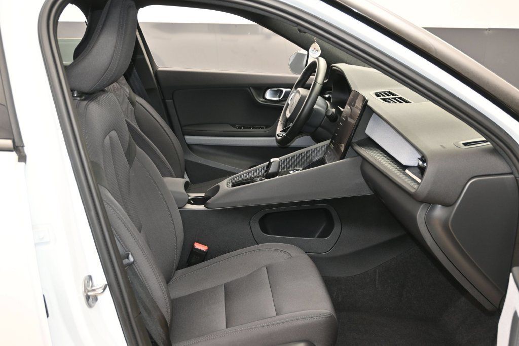 Used 2023 Polestar Polestar 2 AWD/4WD image 30