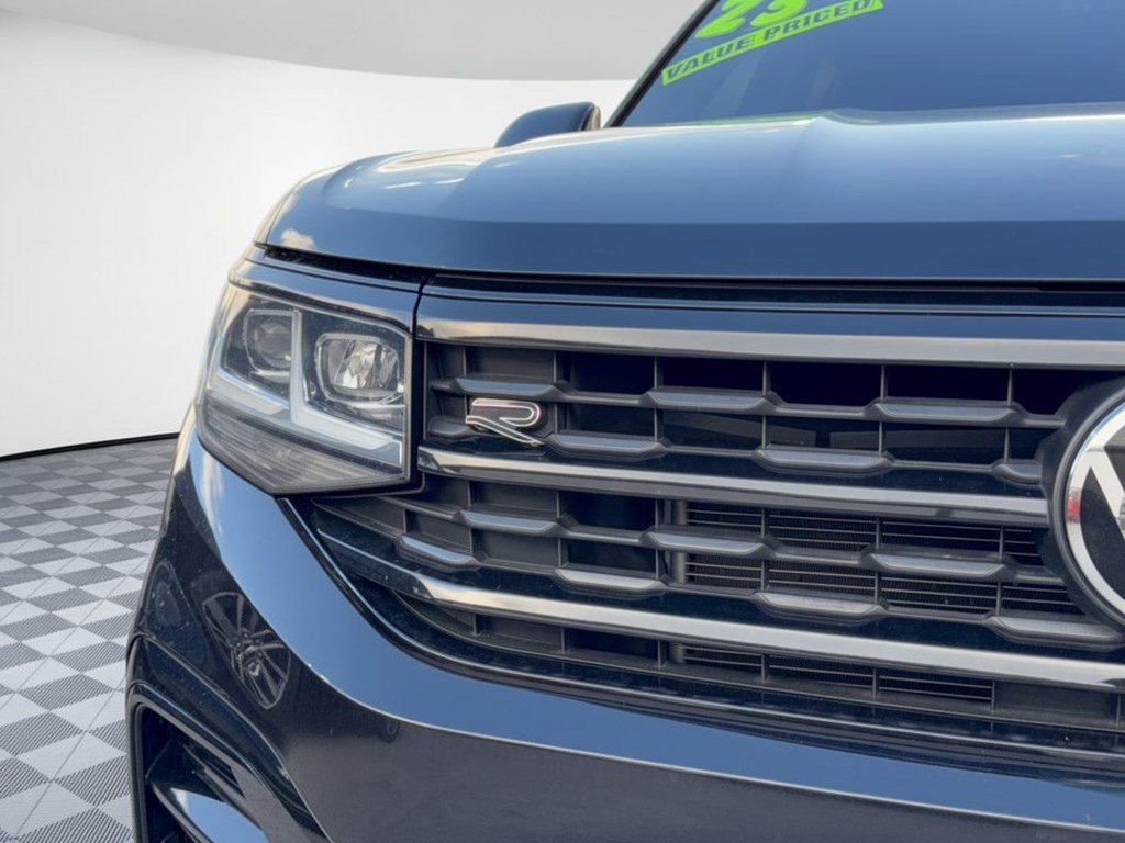 Used 2023 Volkswagen Atlas SEL R-Line AWD/4WD image 7