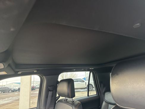Used 2025 Ford Expedition Tremor image 17