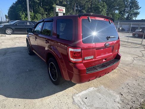 Used 2010 Ford Escape XLT image 5
