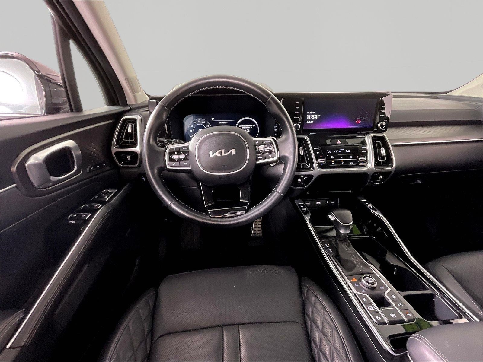 Used 2023 Kia Sorento SX AWD/4WD image 8