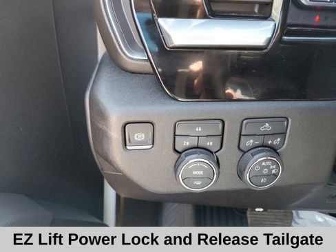Used 2025 Chevrolet Silverado 2500 LT w/ Convenience Package AWD/4WD image 14
