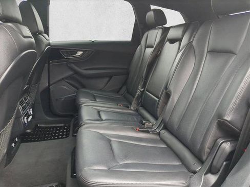Used 2018 Audi Q7 3.0T Prestige w/ Prestige Package image 20