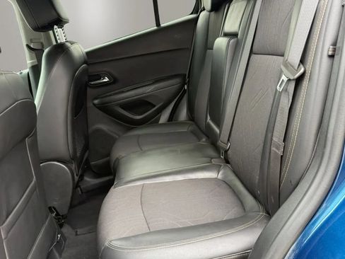 Used 2019 Chevrolet Trax LT w/ Driver Confidence Package FWD image 11