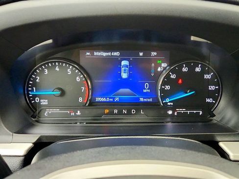 Used 2021 Ford Explorer XLT w/ Equipment Group 202A AWD/4WD image 15