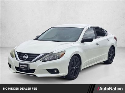 Used 2017 Nissan Altima 2.5 SR w/ Midnight Edition Package