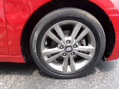 Used 2017 Hyundai Elantra SE FWD image 40
