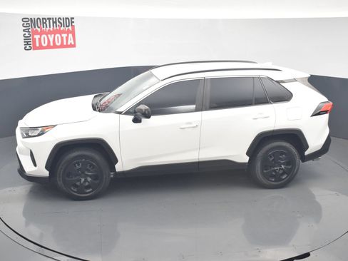 Used 2021 Toyota RAV4 LE FWD image 17