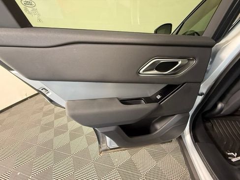 Used 2025 Land Rover Range Rover Velar S AWD/4WD image 28