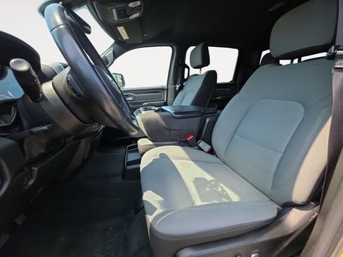 Used 2022 RAM 1500 Big Horn AWD/4WD image 9