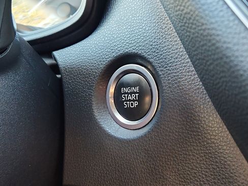 Used 2024 Toyota Corolla SE image 20