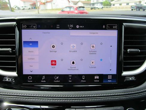 New 2026 Chrysler Pacifica Select FWD image 44