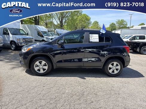 Used 2021 Chevrolet Trax LT AWD/4WD image 5