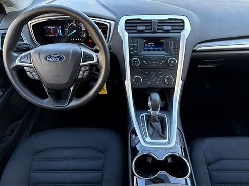 Used 2014 Ford Fusion SE image 14