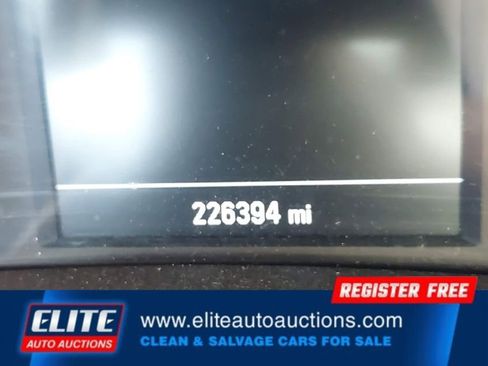 Used 2017 Chevrolet Cruze LS image 23