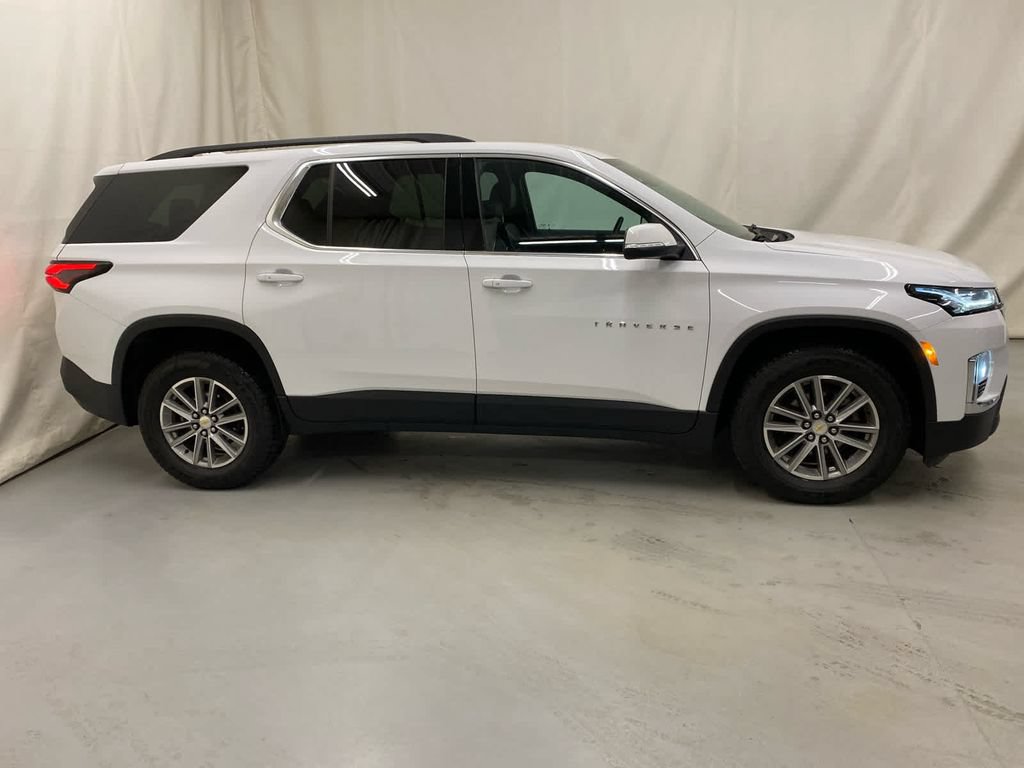 Used 2023 Chevrolet Traverse LT AWD/4WD image 9