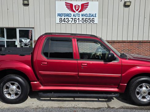 Used 2004 Ford Explorer Sport Trac XLT image 4